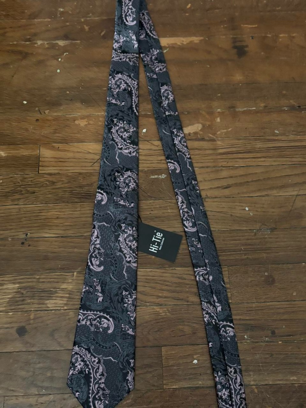 patterned tie